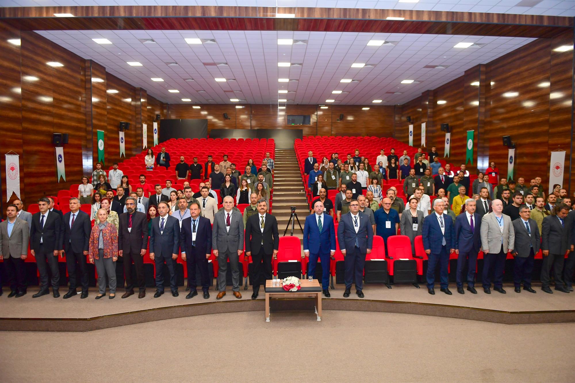 Rektörümüz Prof. Dr. Nihat Şındak, “3. Ulusal Yaban Hayvanları Kongresi”ne Katıldı